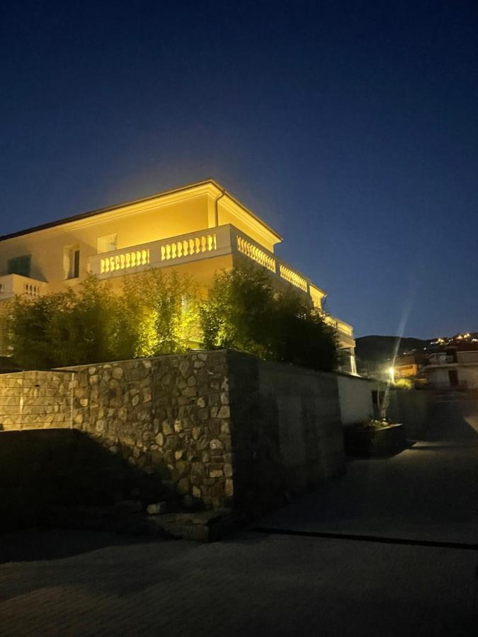Villa Sole Arma di Taggia Exterior photo